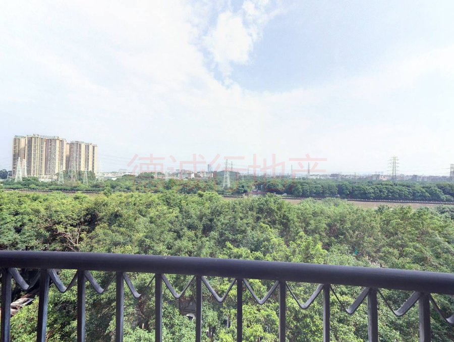琶洲地铁口，一线江景，珠江大家庭花园电梯精装大三房，南向望江